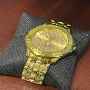Gold New Fashion Boys Watch