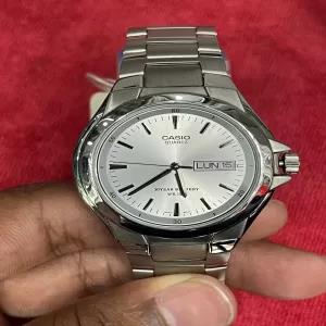 Silver CA SIO QUARTZ WATCH