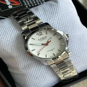 Silver Ladies Watch Japan movement watch