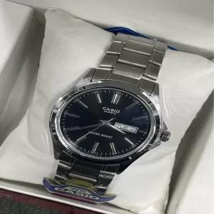 Silver Men Wrist Watch