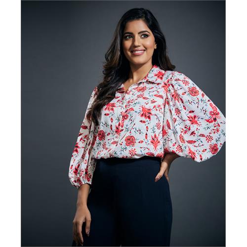 Puffed sleeve button through printed blouse
