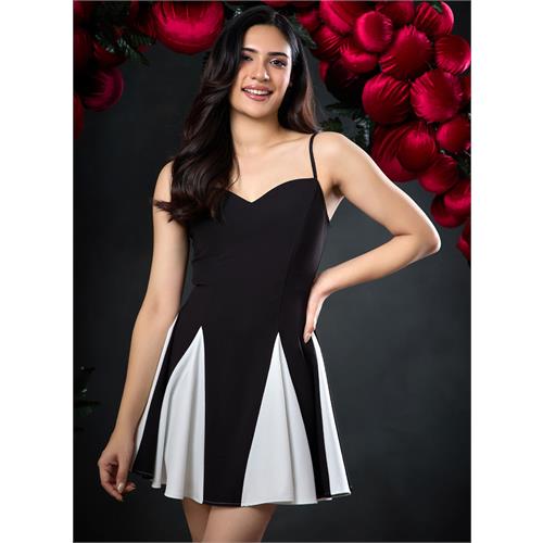 Sweetheart Neckline Paneled Mini Dress