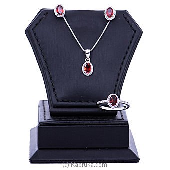 Stone `N` String Garnet Silver Necklace Set